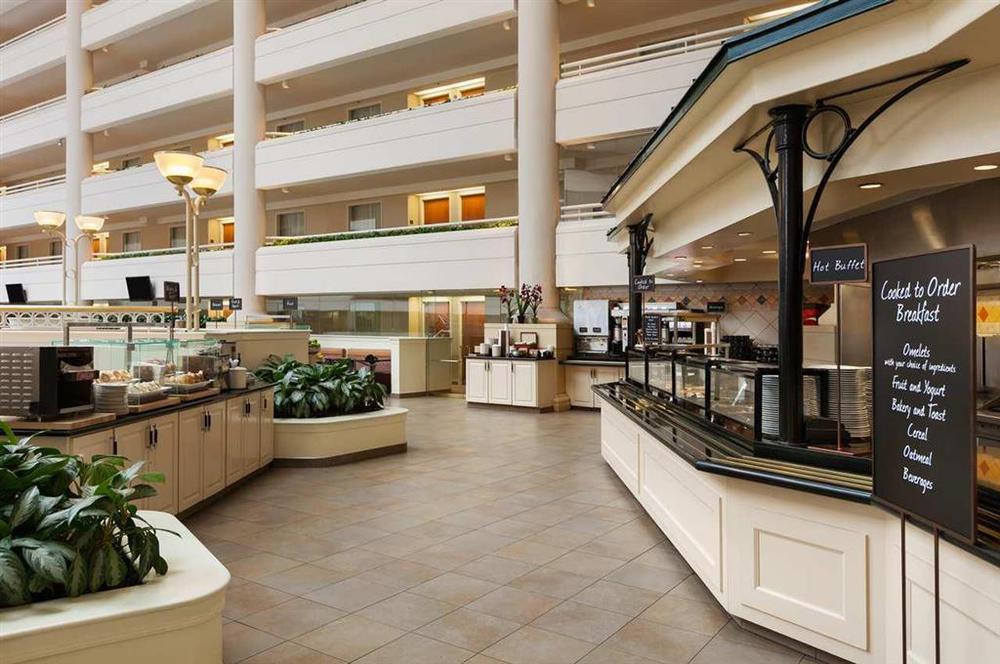 Embassy Suites By Hilton Washington Dc Chevy Chase Pavilion Restaurant photo