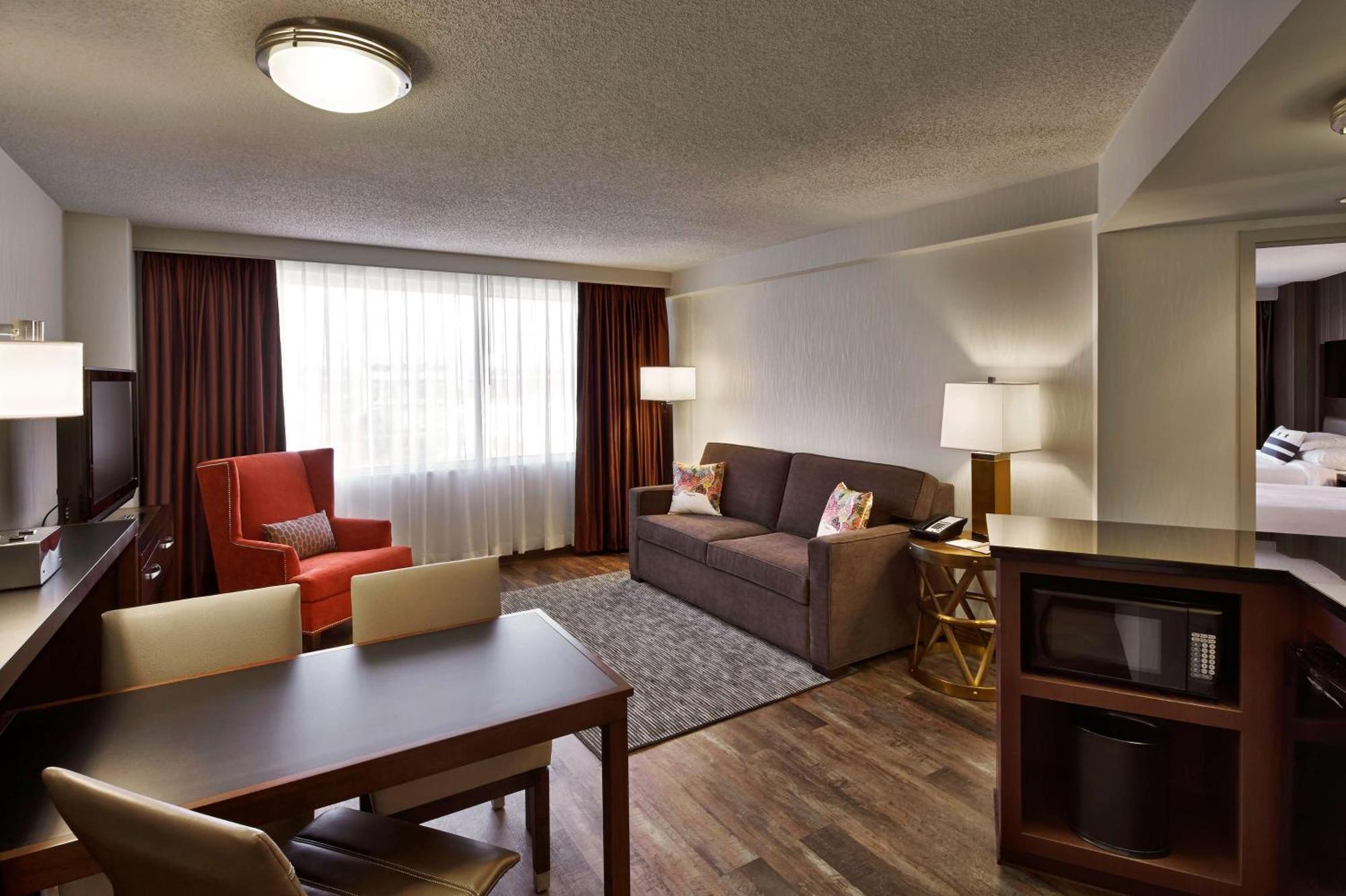 Embassy Suites By Hilton Washington Dc Chevy Chase Pavilion Exterior photo