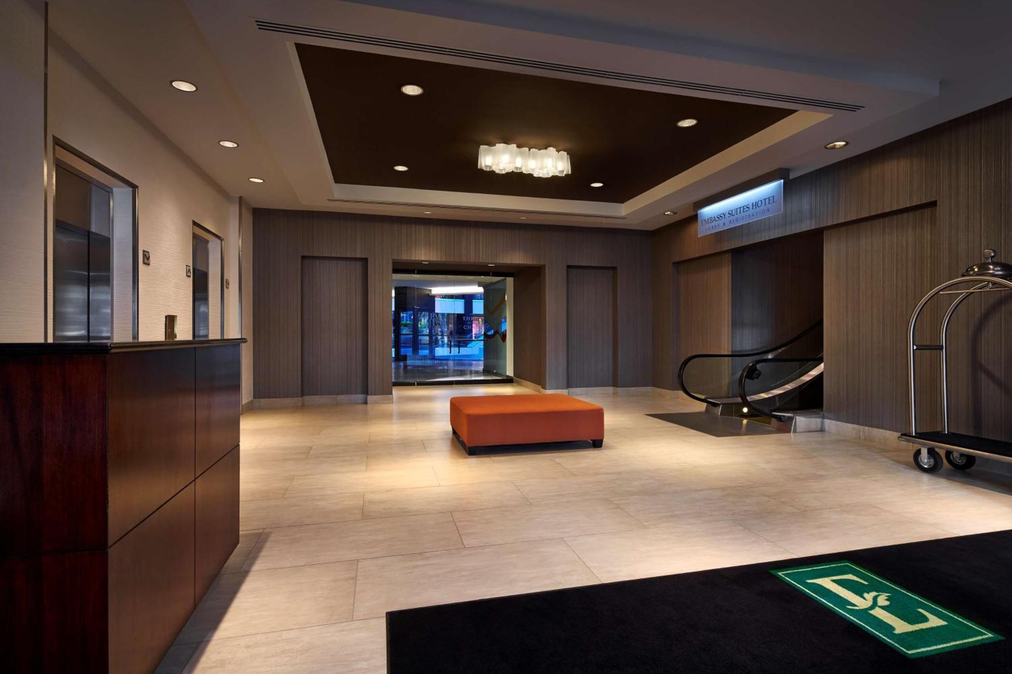 Embassy Suites By Hilton Washington Dc Chevy Chase Pavilion Exterior photo