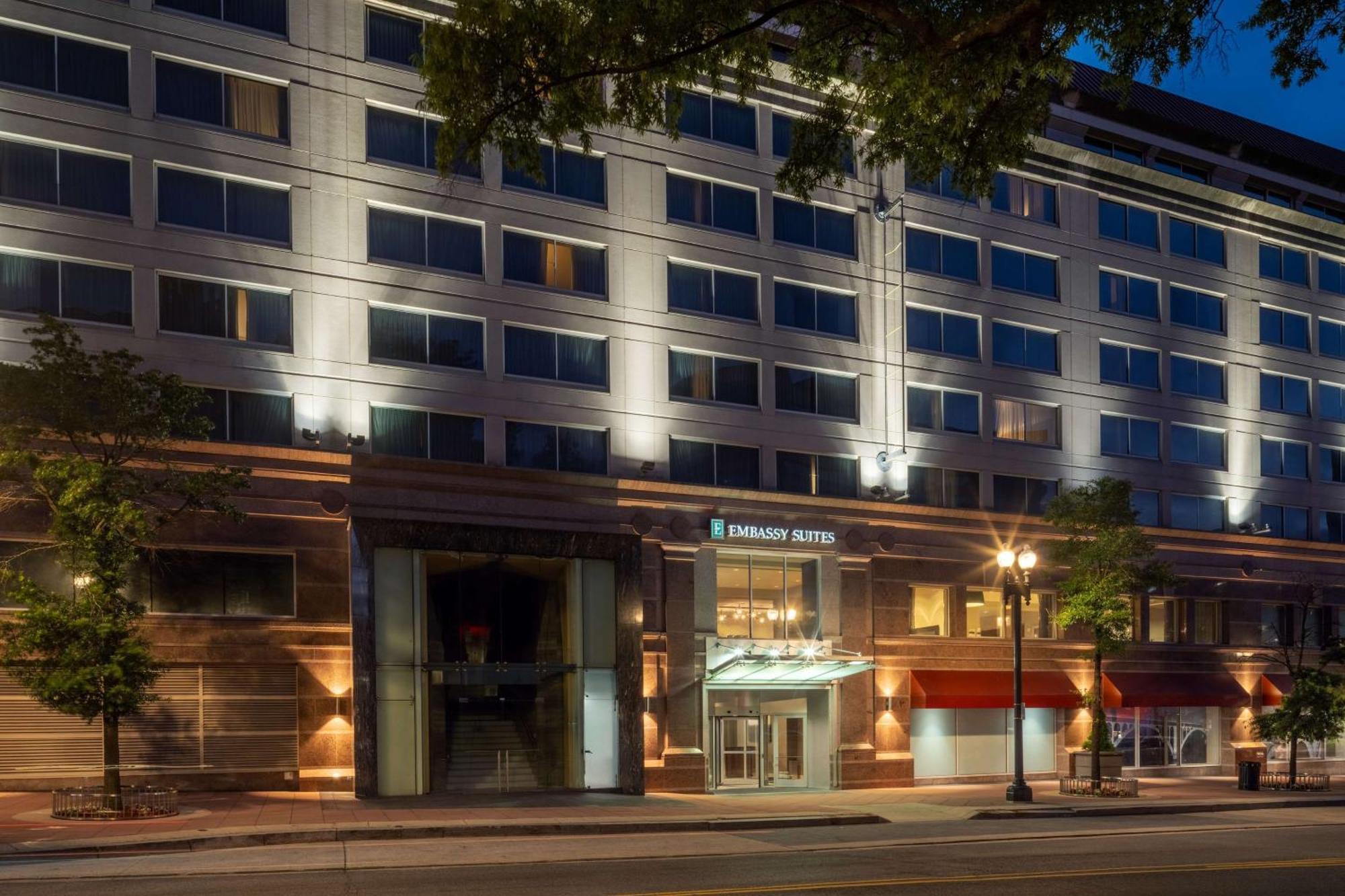 Embassy Suites By Hilton Washington Dc Chevy Chase Pavilion Exterior photo